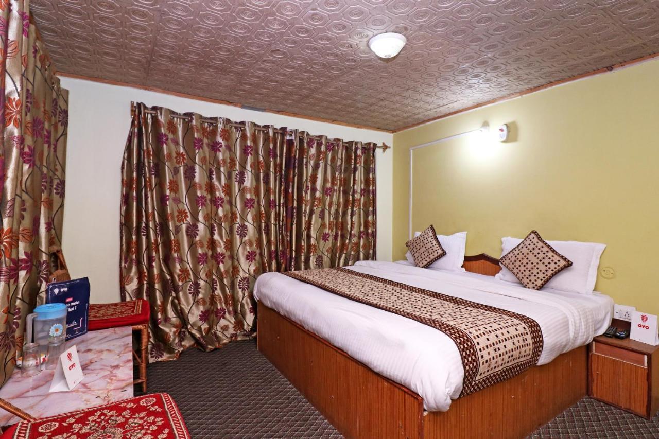Oyo 18416 Hotel Park Palace Pahalgām Esterno foto