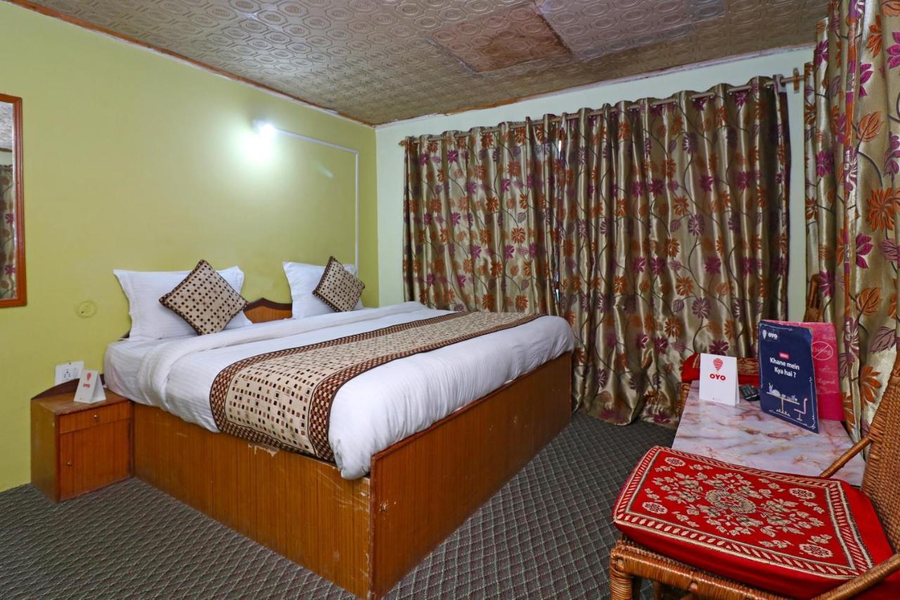 Oyo 18416 Hotel Park Palace Pahalgām Esterno foto