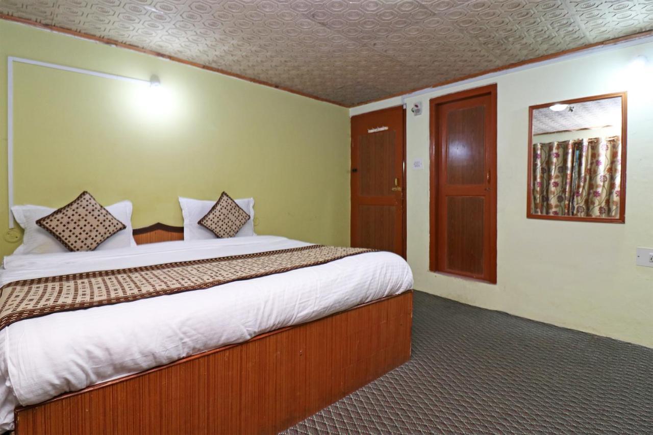 Oyo 18416 Hotel Park Palace Pahalgām Esterno foto