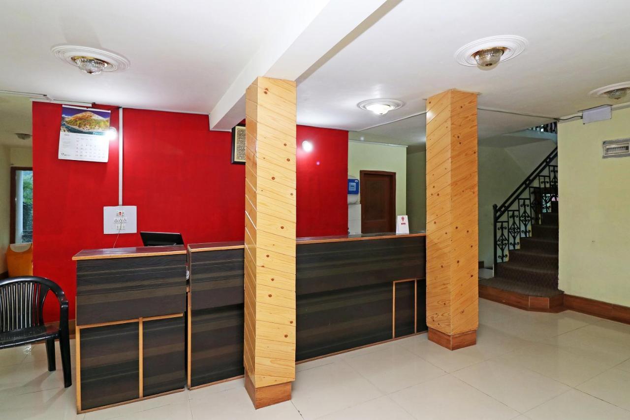 Oyo 18416 Hotel Park Palace Pahalgām Esterno foto