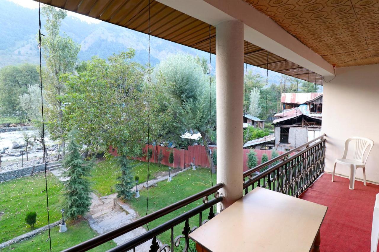 Oyo 18416 Hotel Park Palace Pahalgām Esterno foto